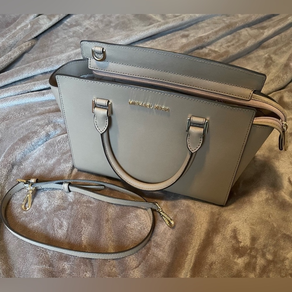 Michael Kors Selma Satchel Crossbody bag